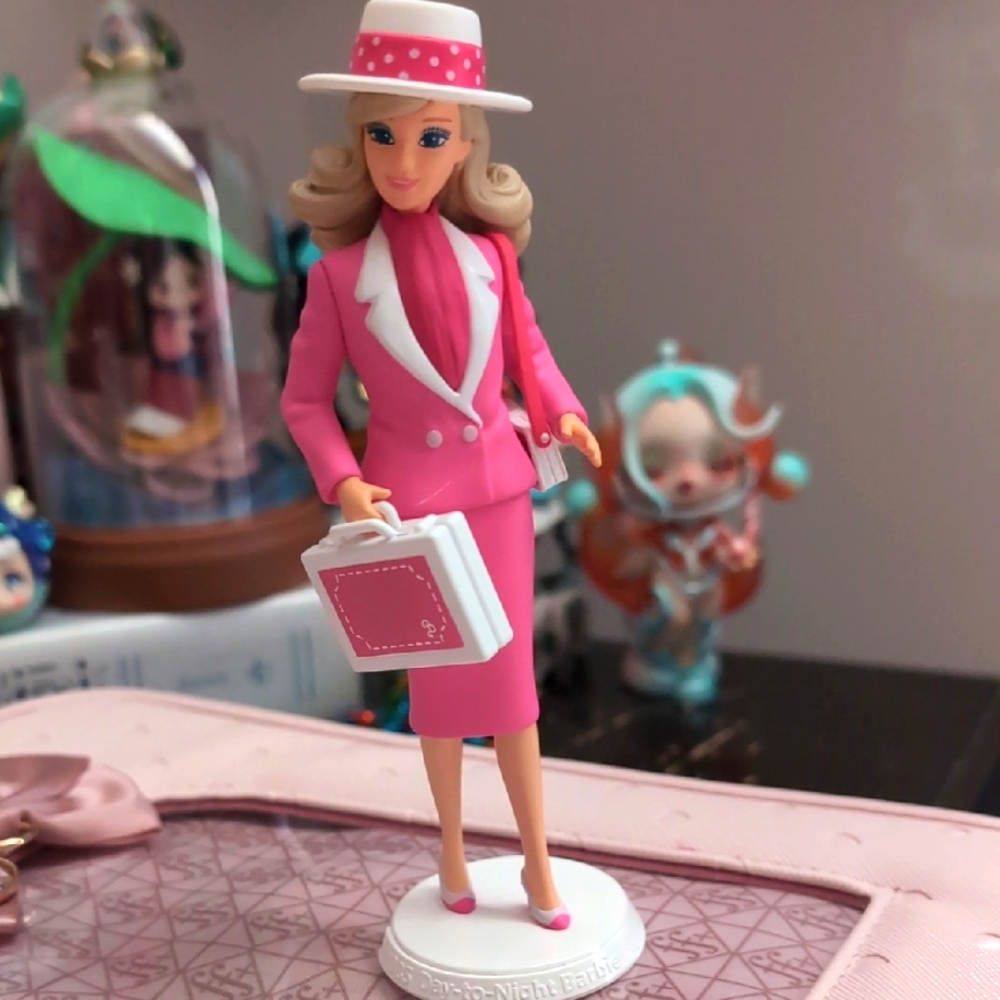 💓Buy 2 Get 1 FREE 🩷PopMart X Barbie Series- "1985 Day-to-night Barbie"